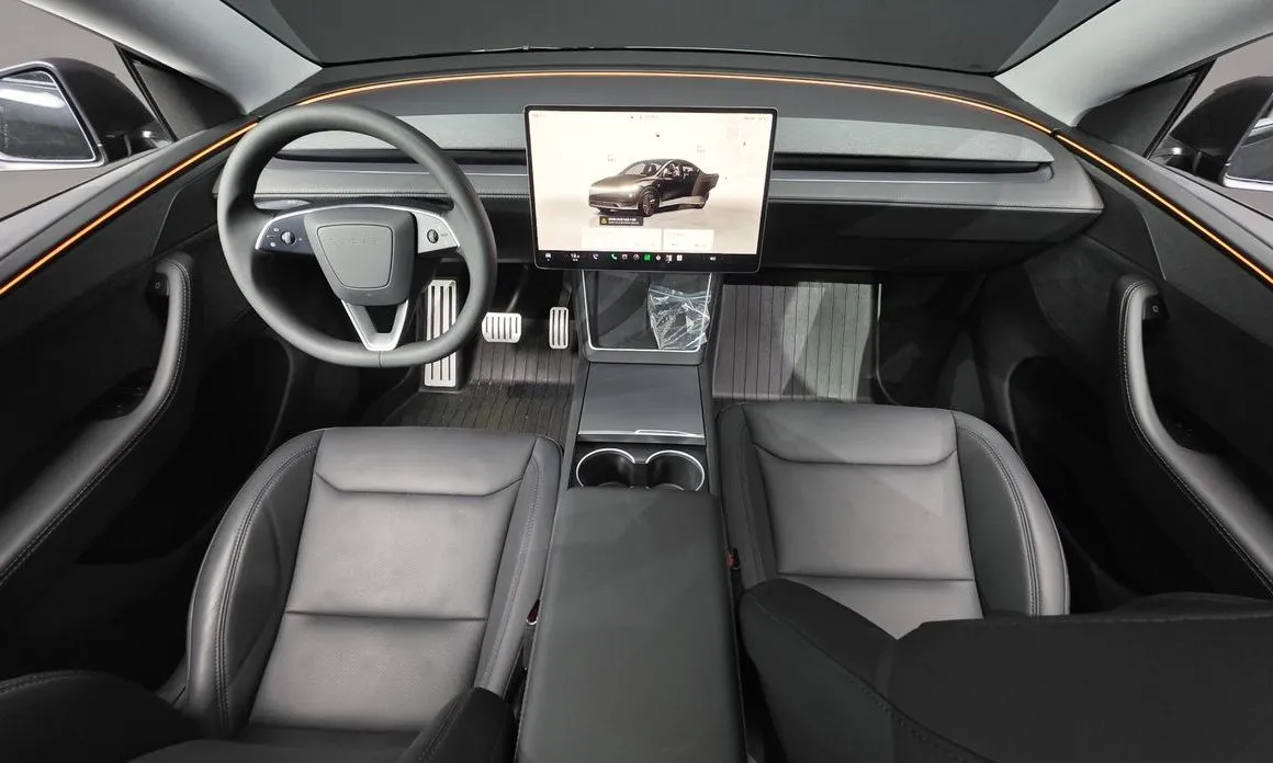 Tesla Model Y — фото 3