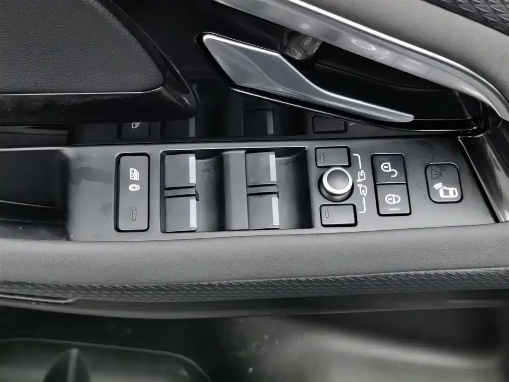 Land Rover Evoque — фото 10