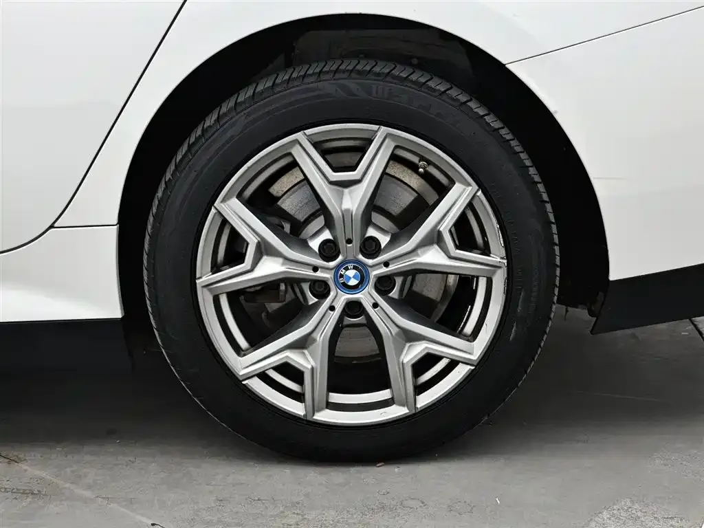 BMW i3 — фото 9