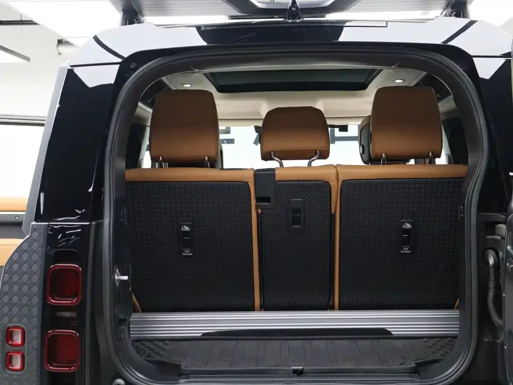 Land Rover Defender — фото 7