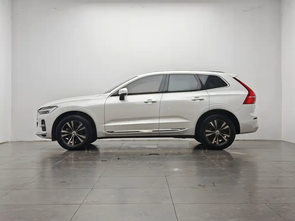 Volvo XC60 — фото 3