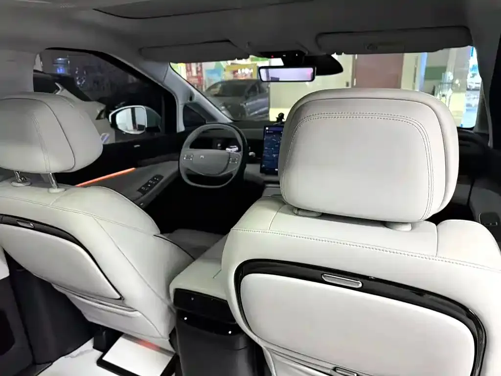 XPeng X9 2024 из CN, фото 7