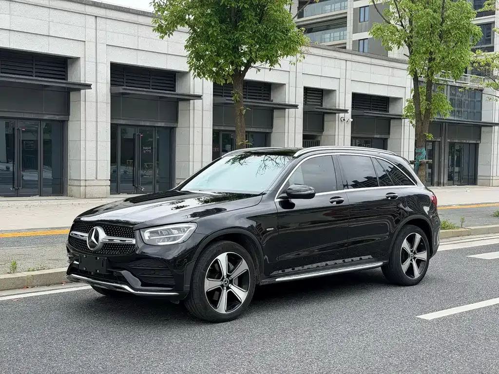 Mercedes-Benz GLC — фото 1