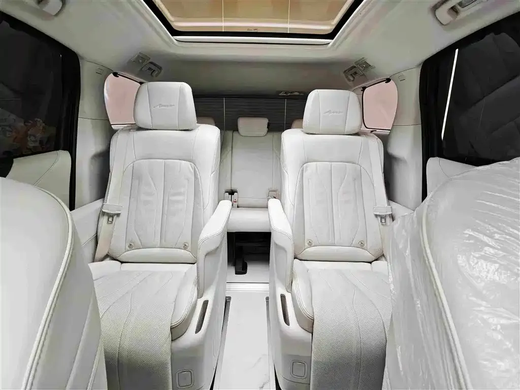 Buick GL8 Hybrid — фото 6