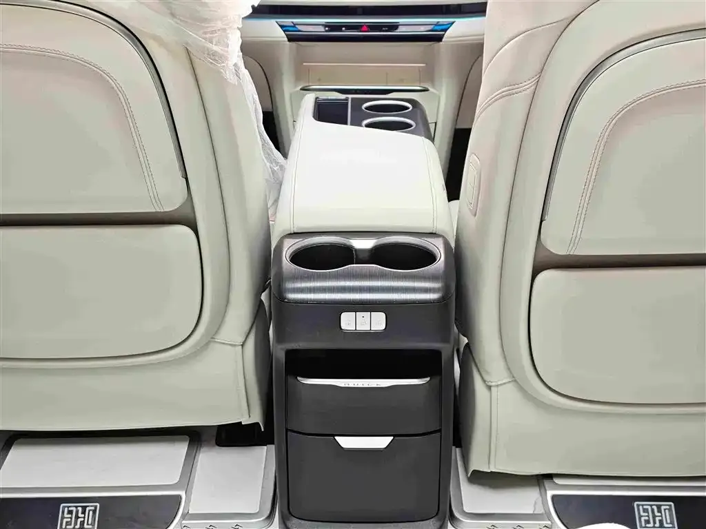 Buick GL8 Hybrid — фото 7