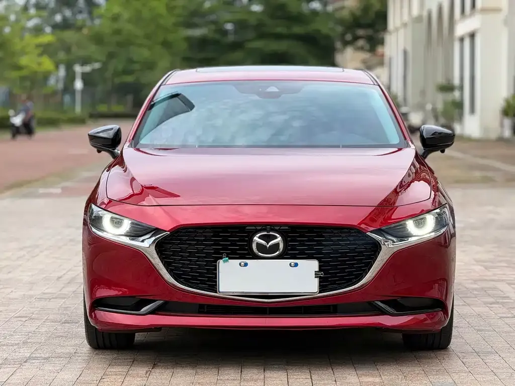 Mazda 3 Axela — фото 4