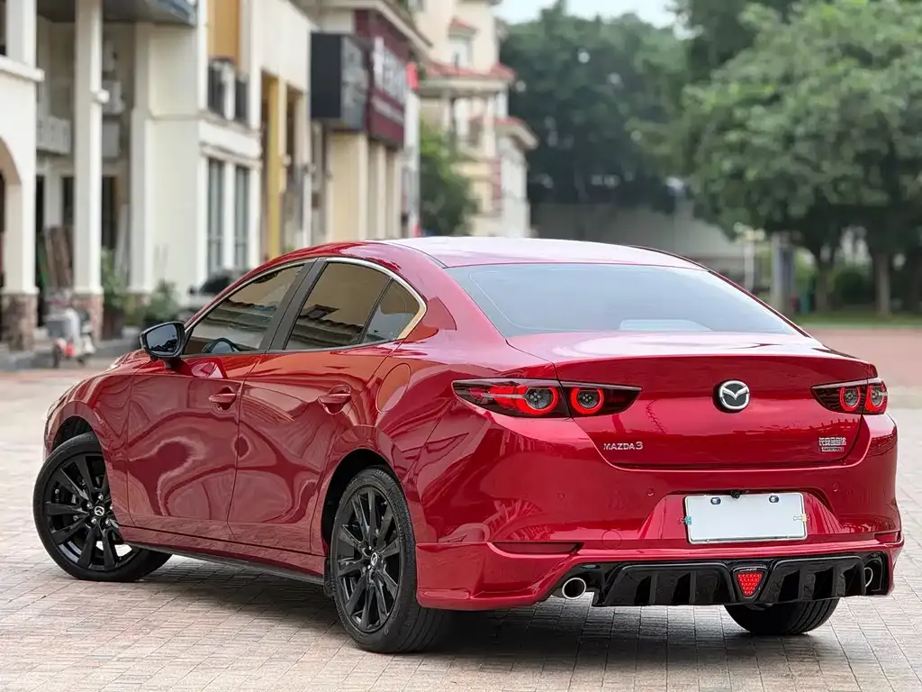 Mazda 3 Axela — фото 3