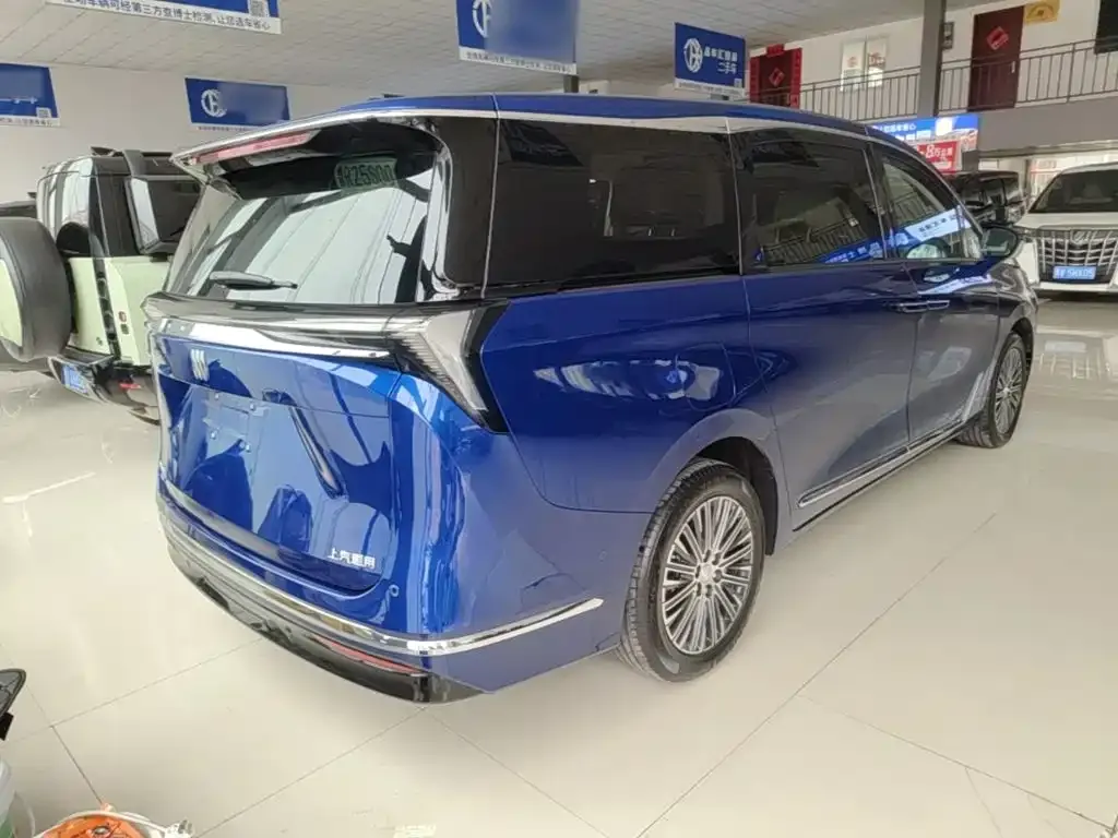 Buick GL8 Hybrid — фото 9