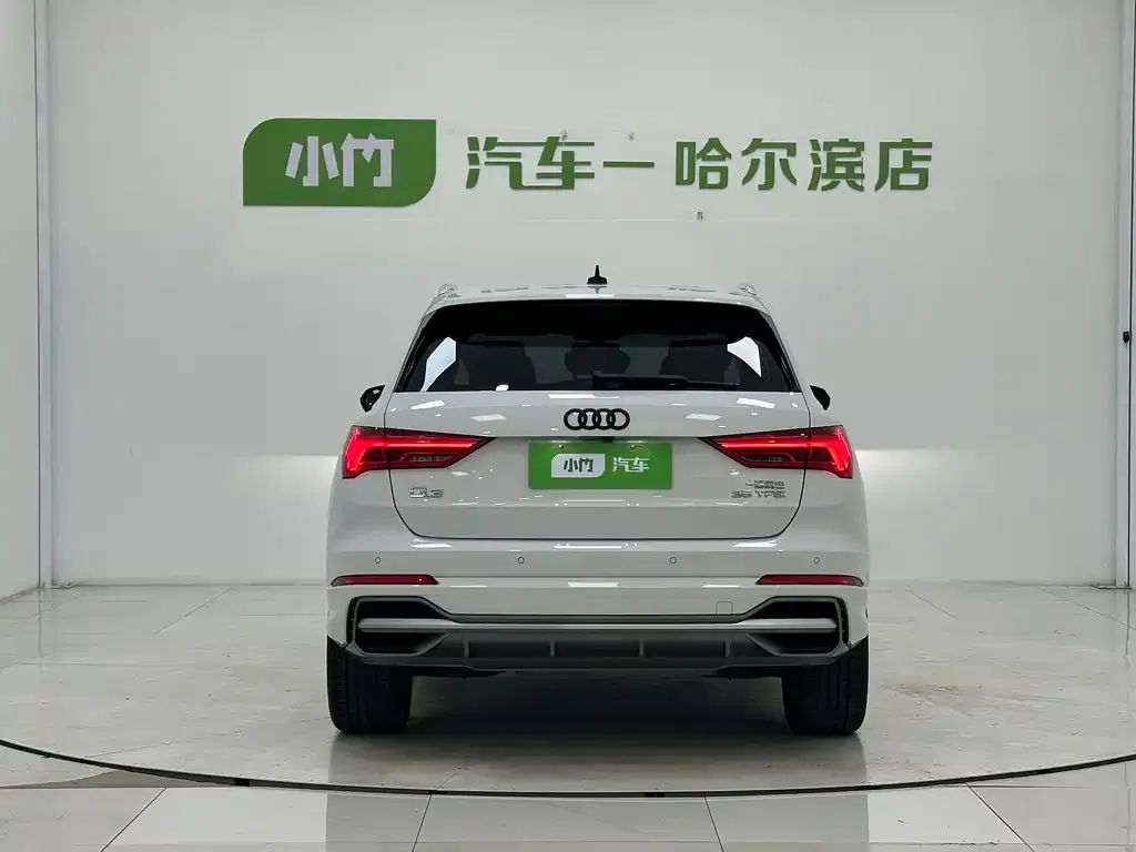 Audi Q3 — фото 10