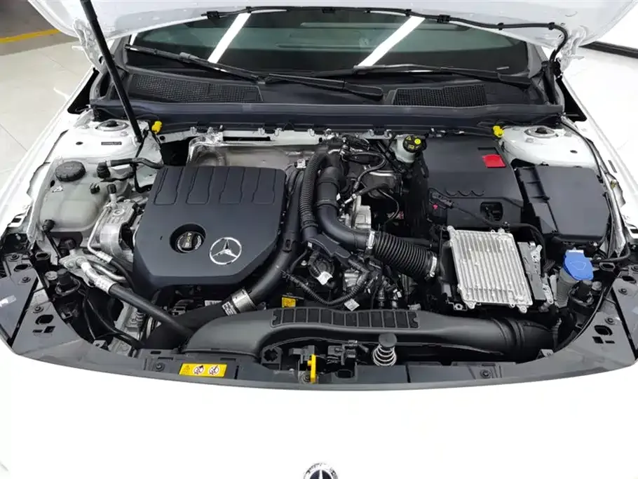 Mercedes-Benz A-Class — фото 10