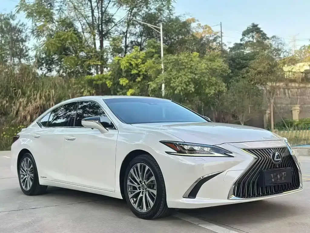 Lexus ES — фото 5