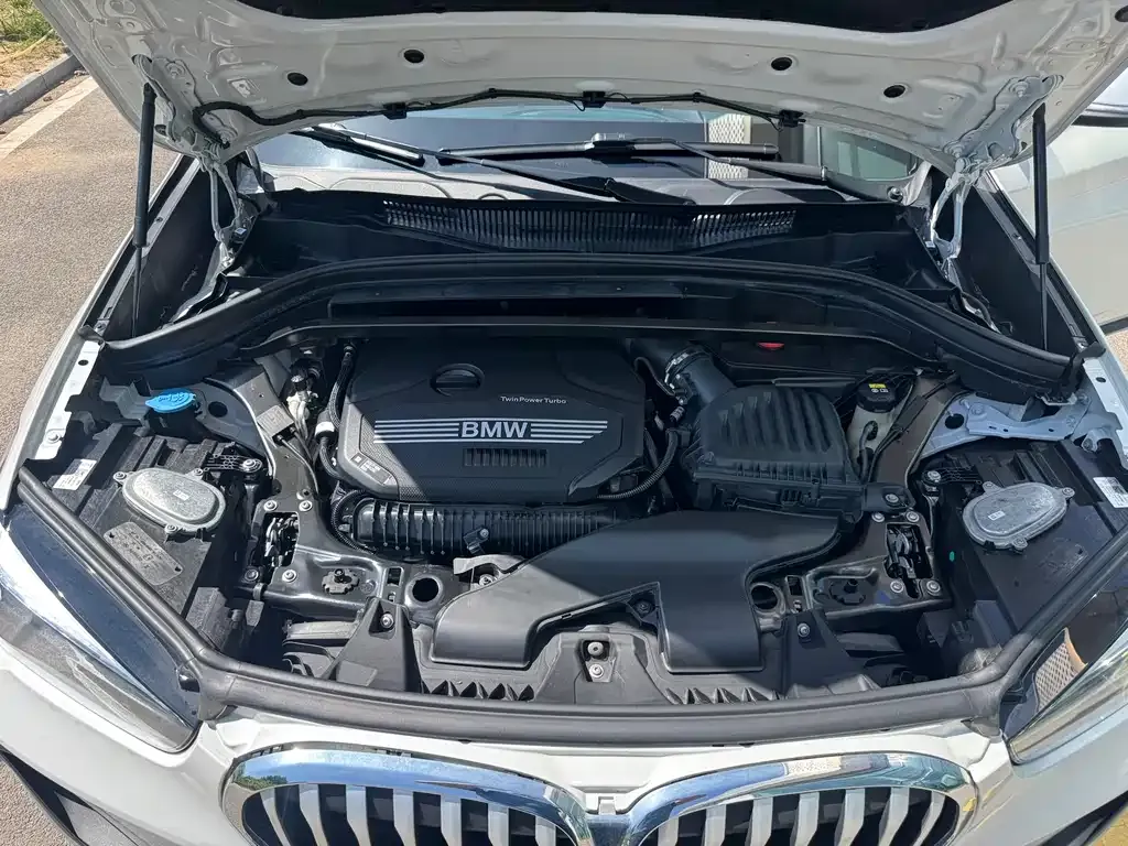 BMW X1 — фото 4