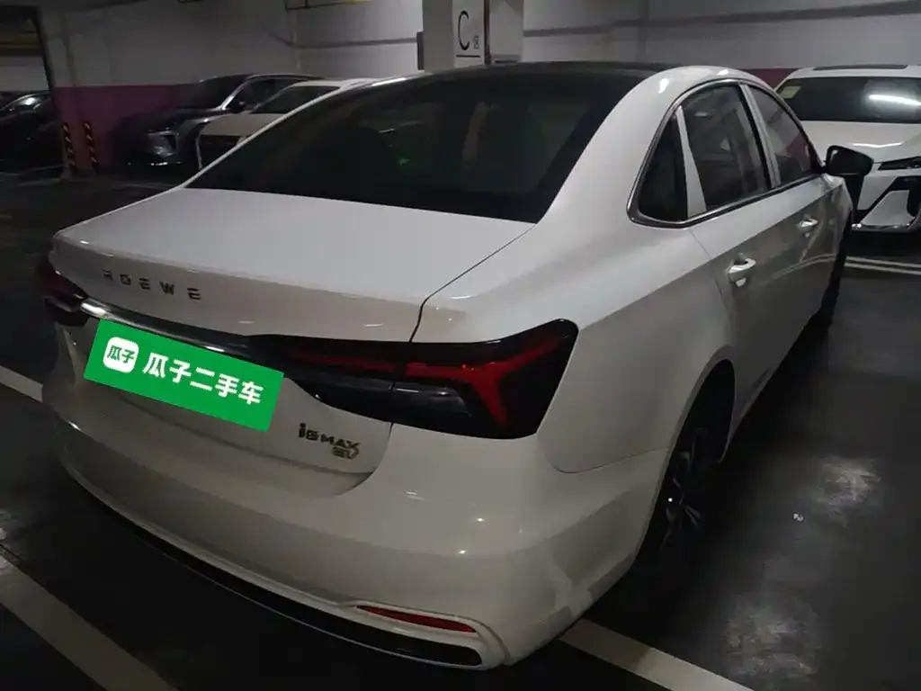 Roewe i6 MAX New Energy — фото 2