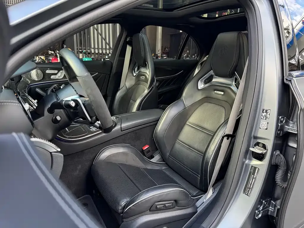 Mercedes-Benz E-Class AMG — фото 4