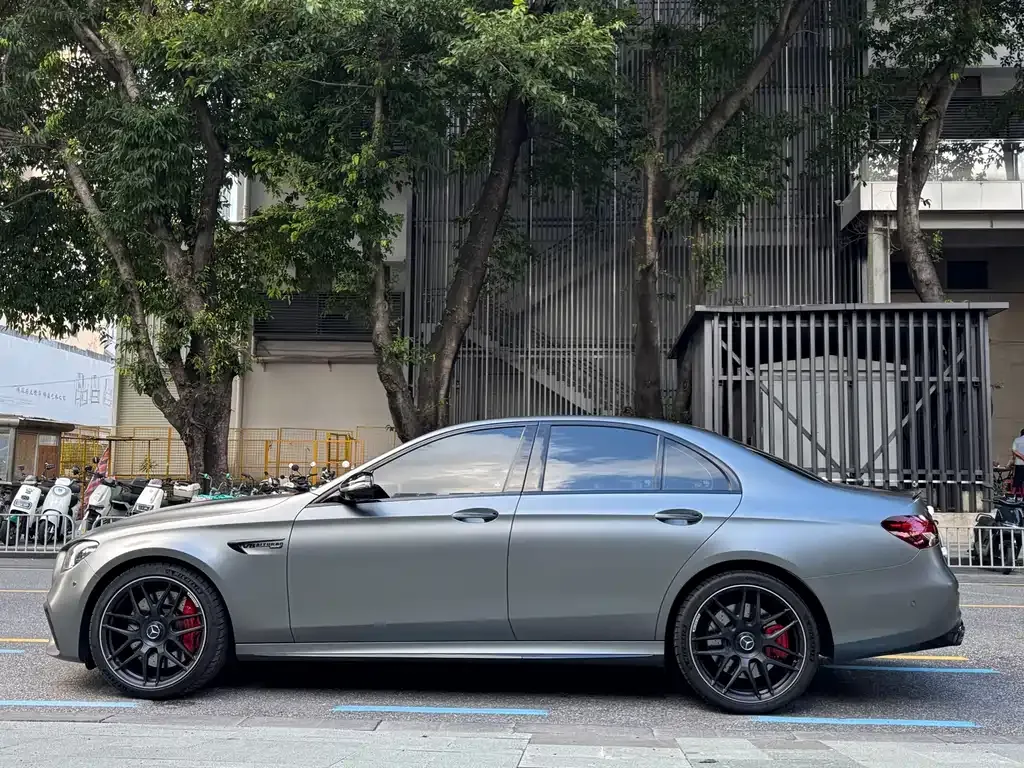 Mercedes-Benz E-Class AMG — фото 3