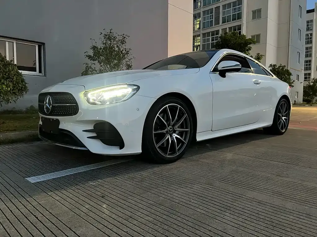 Mercedes-Benz E-Class (Import) — фото 1