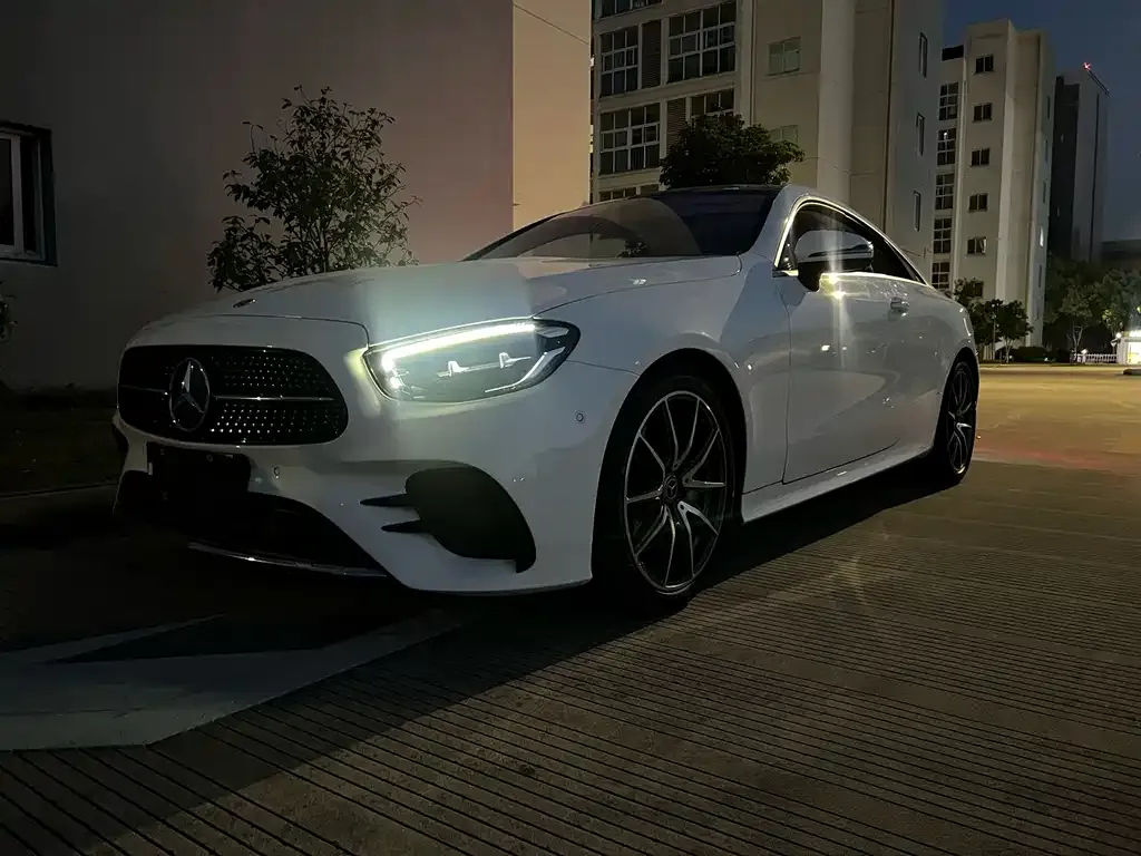 Mercedes-Benz E-Class (Import) — фото 4
