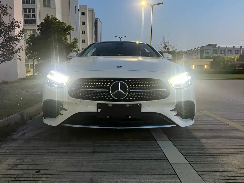 Mercedes-Benz E-Class (Import) — фото 9