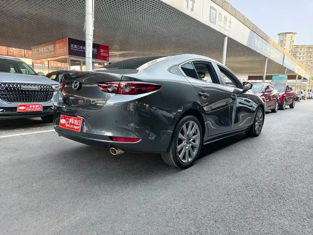 Mazda 3 Axela — фото 5