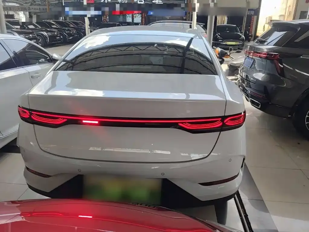 BYD Qin PLUS — фото 9