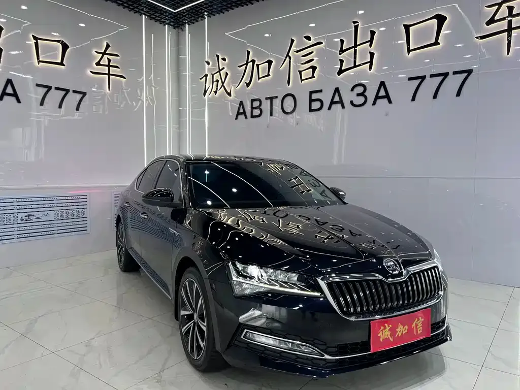 Skoda Superb — фото 4