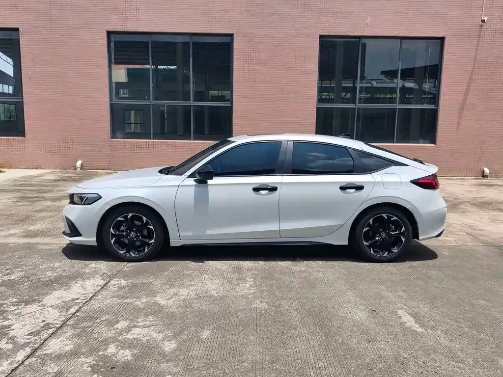 Honda Civic — фото 8