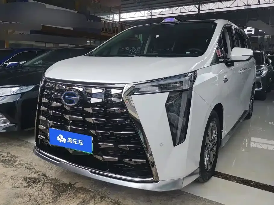 GAC Motor Trumpchi M8 — фото 1