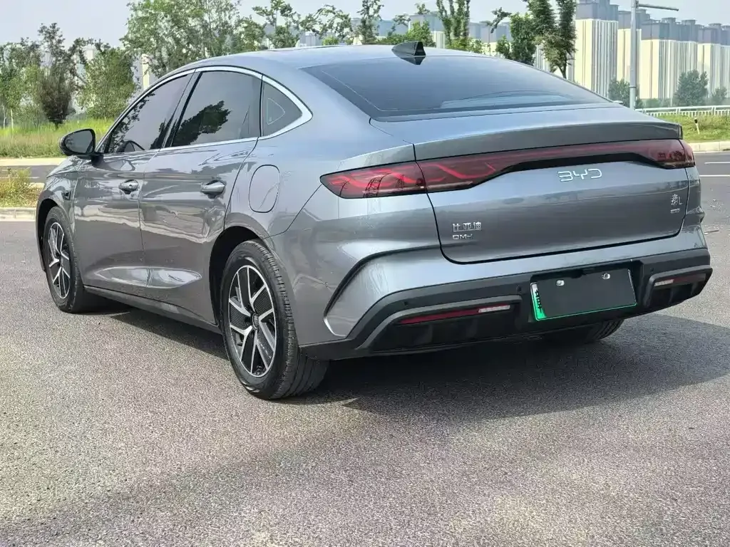 BYD Qin L — фото 9