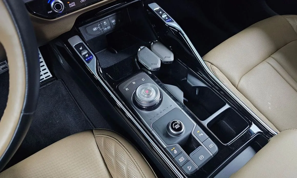Kia Sorento — фото 10