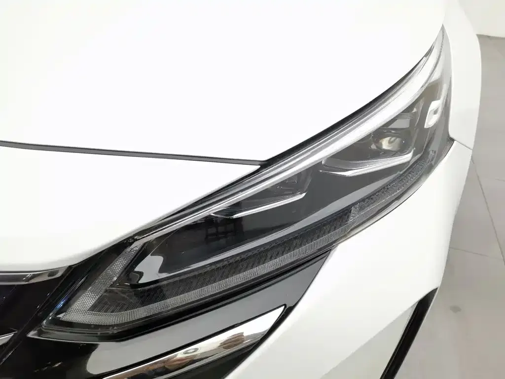Nissan Teana — фото 7