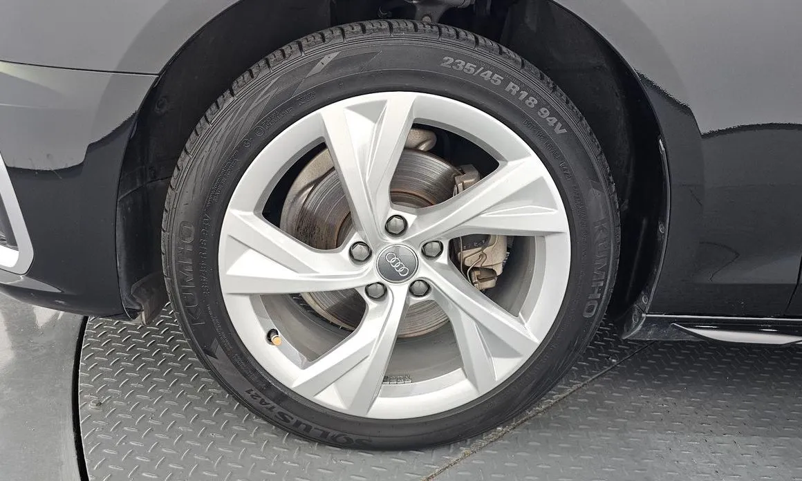 Audi A4 2021 из KR, фото 8