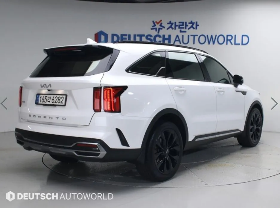 Kia Sorento — фото 6