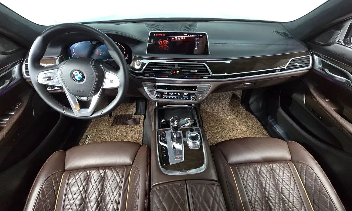 BMW 7-Series 2021 из KR, фото 10