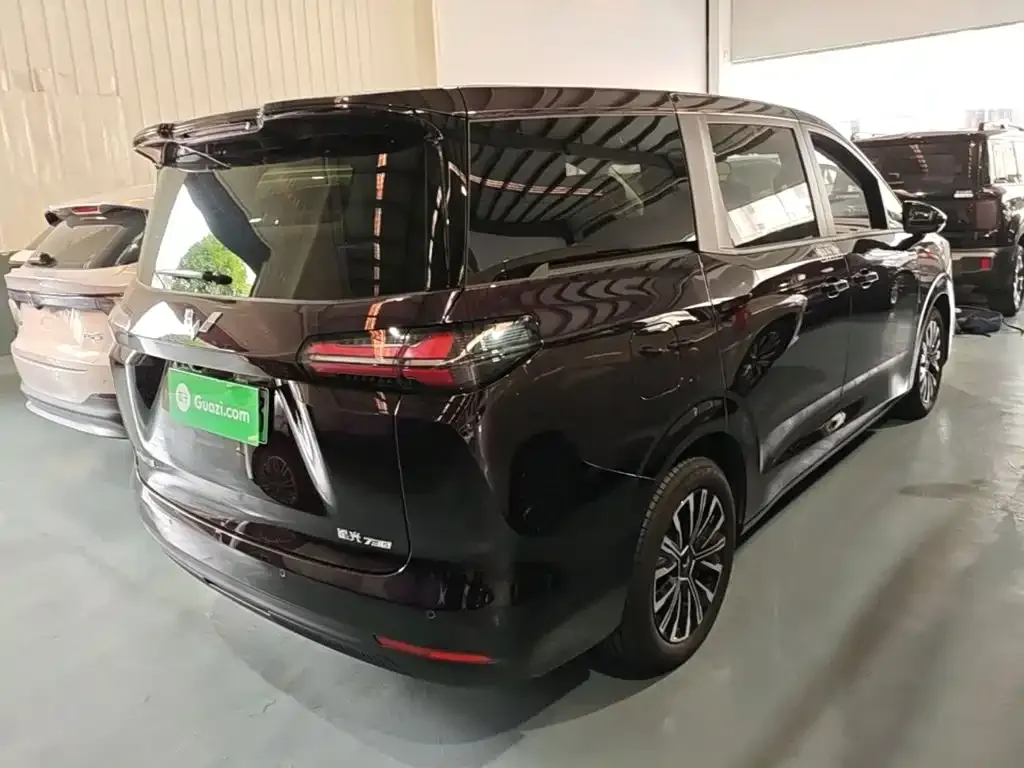 Wuling Starlight 730 New Energy — фото 6