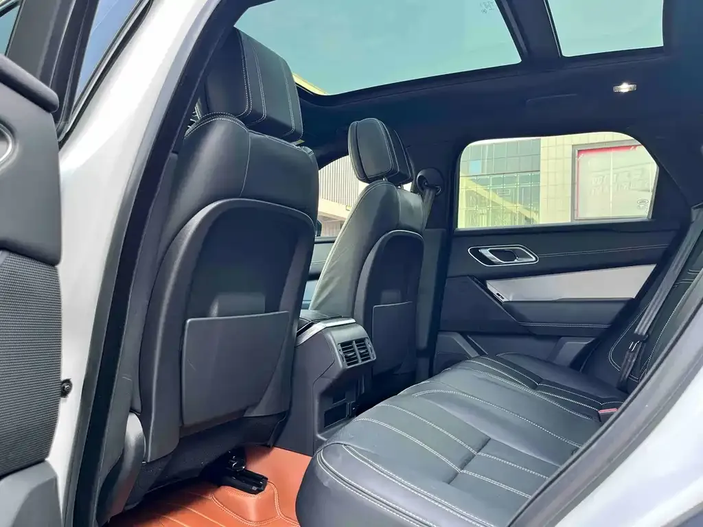 Land Rover Velar — фото 8