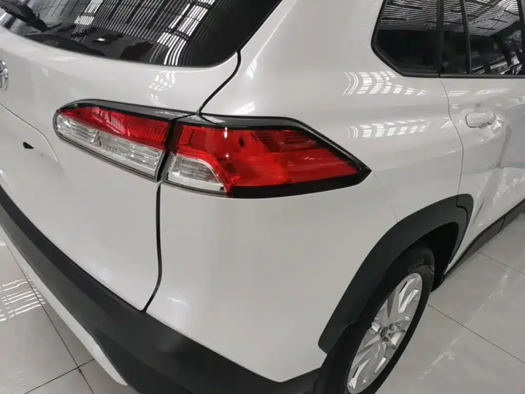 Toyota Corolla Cross — фото 4