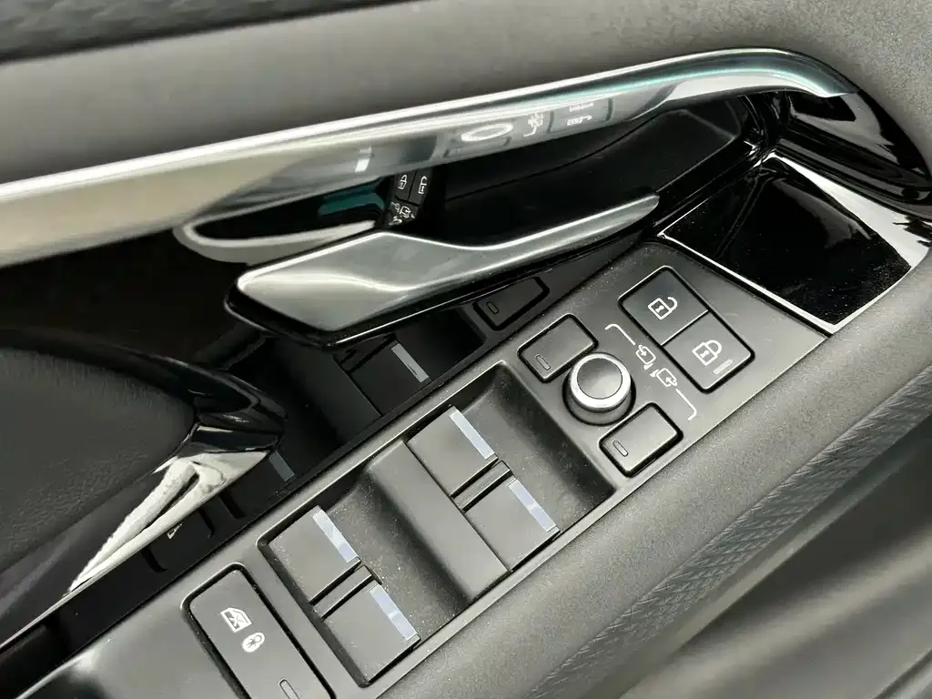 Land Rover Evoque — фото 4