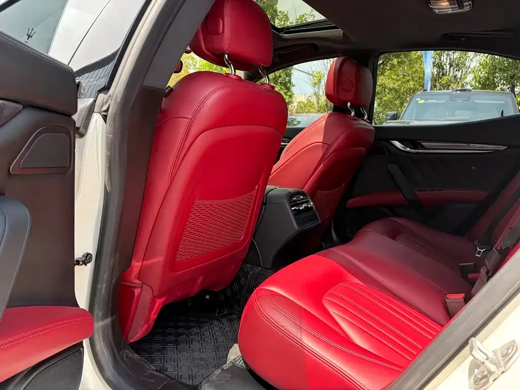 Maserati Ghibli — фото 6
