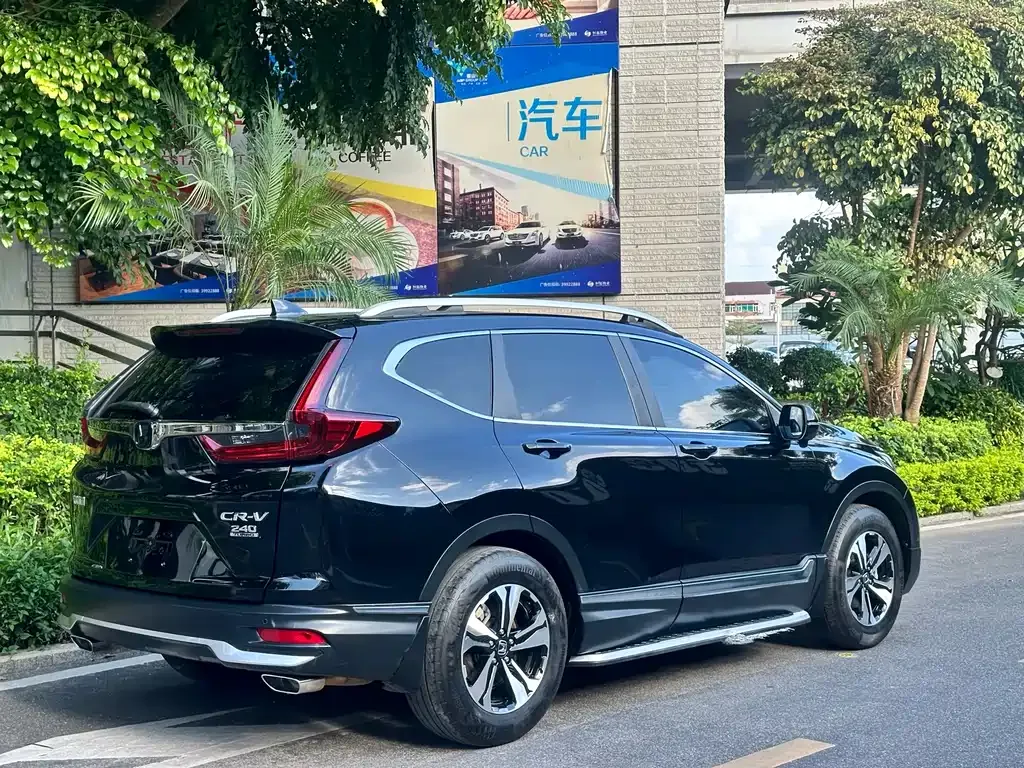 Honda CR-V — фото 9