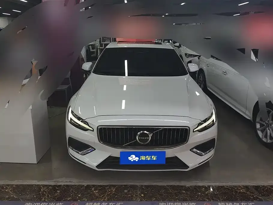 Volvo S60 2023 из CN, фото 10