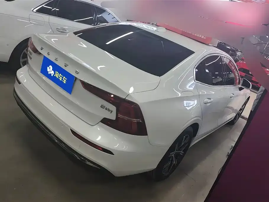 Volvo S60 2023 из CN, фото 7