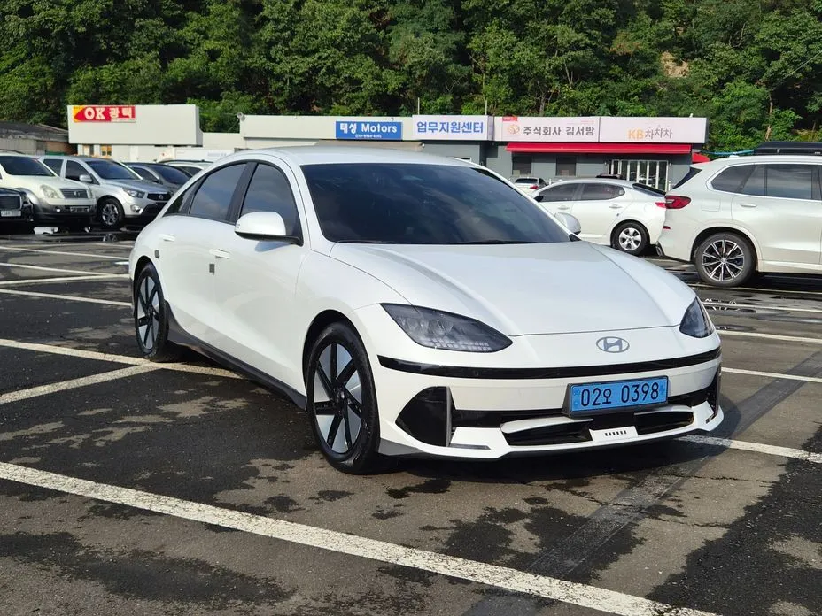 Hyundai Ioniq6 — фото 1