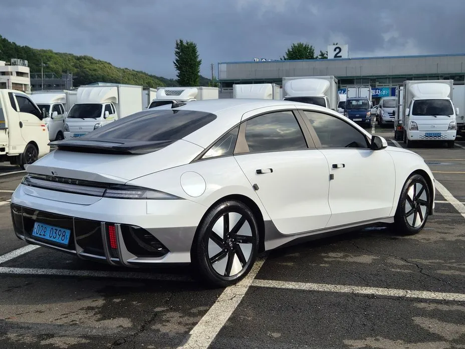 Hyundai Ioniq6 — фото 4