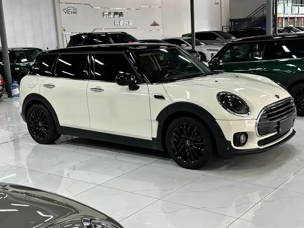 MINI Clubman — фото 7