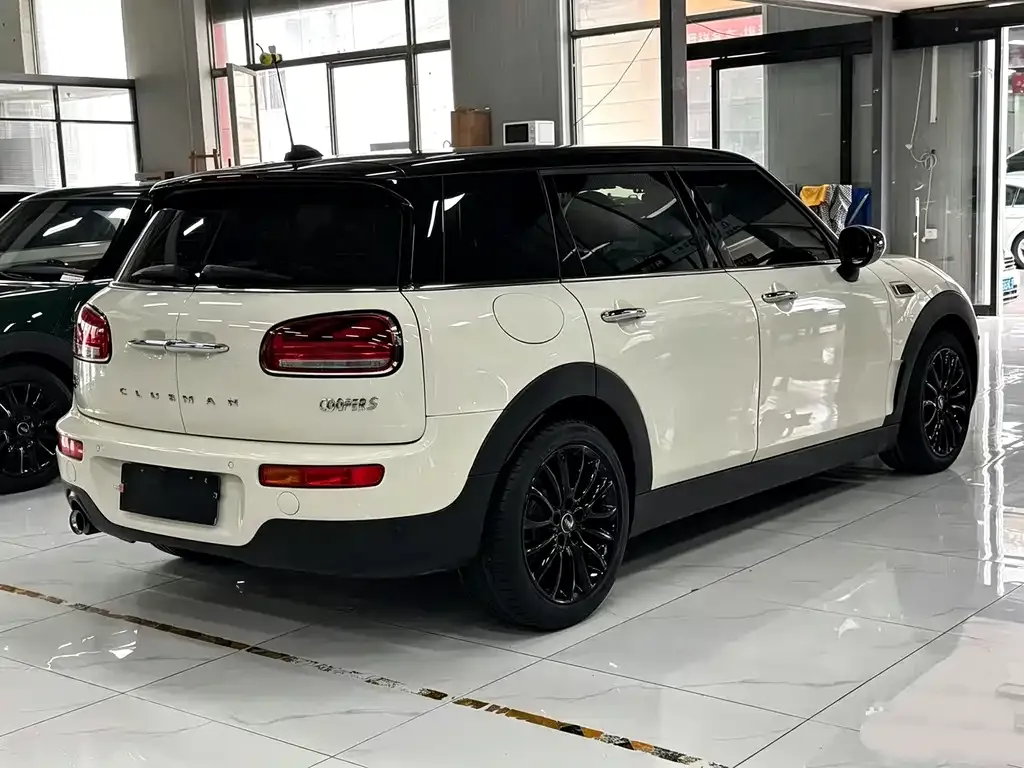 MINI Clubman — фото 8