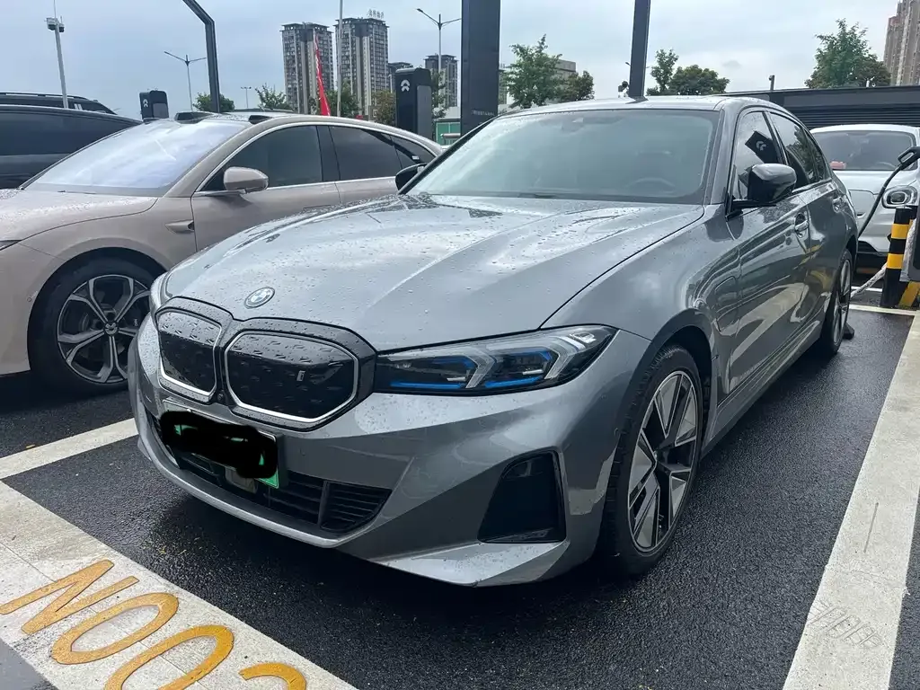 BMW i3 — фото 1