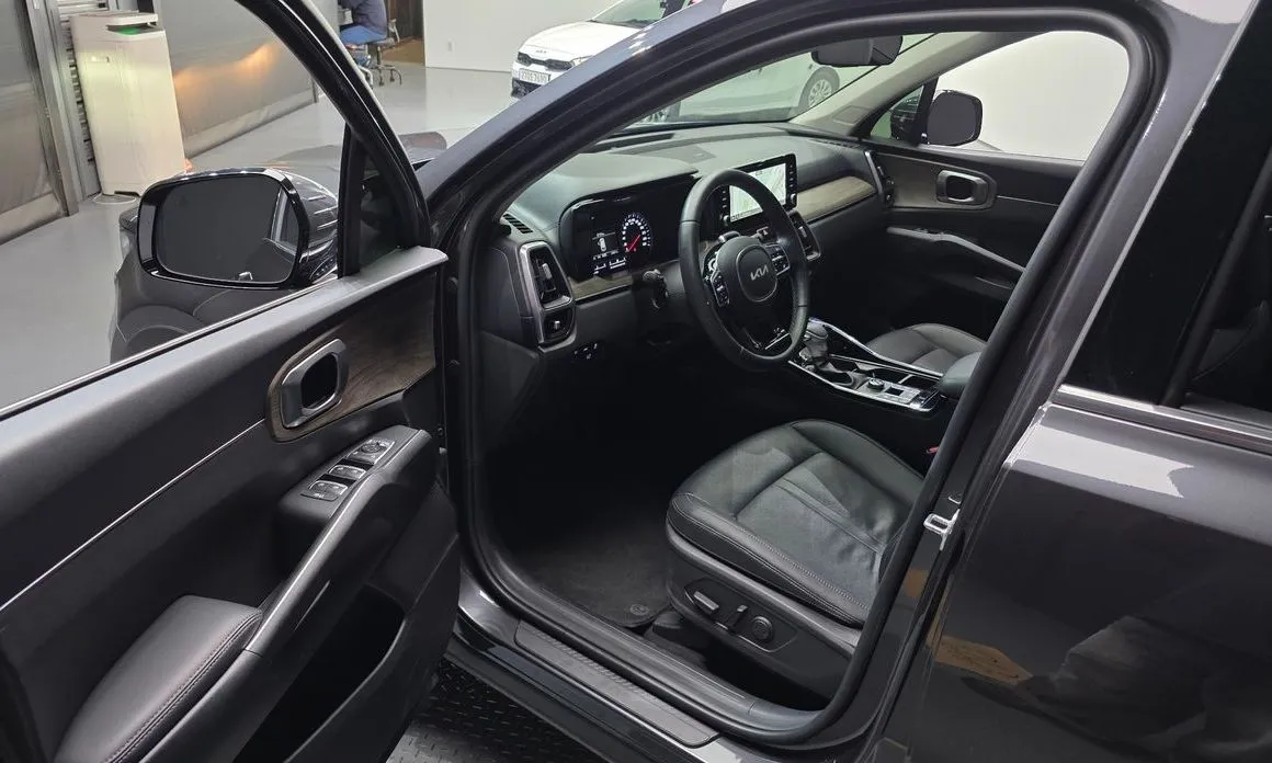 Kia Sorento — фото 6