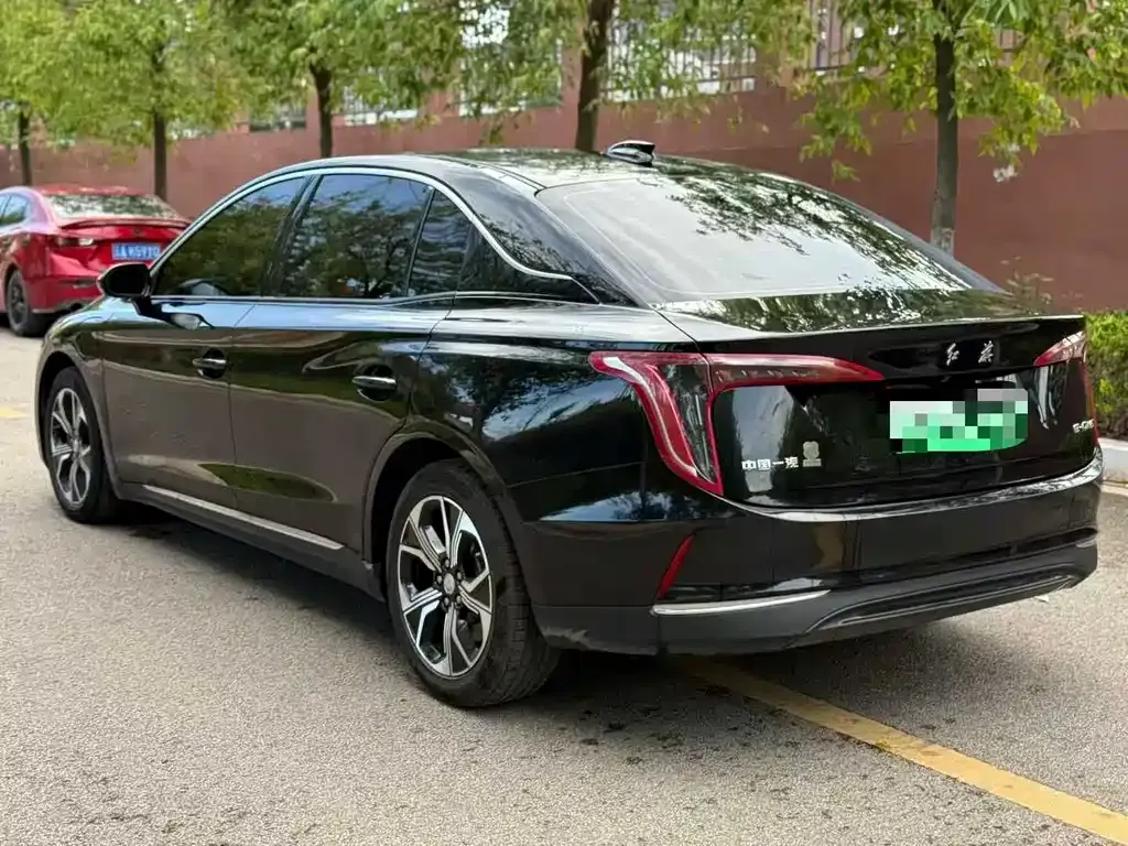 Hongqi E-QM5 2023 из CN, фото 6