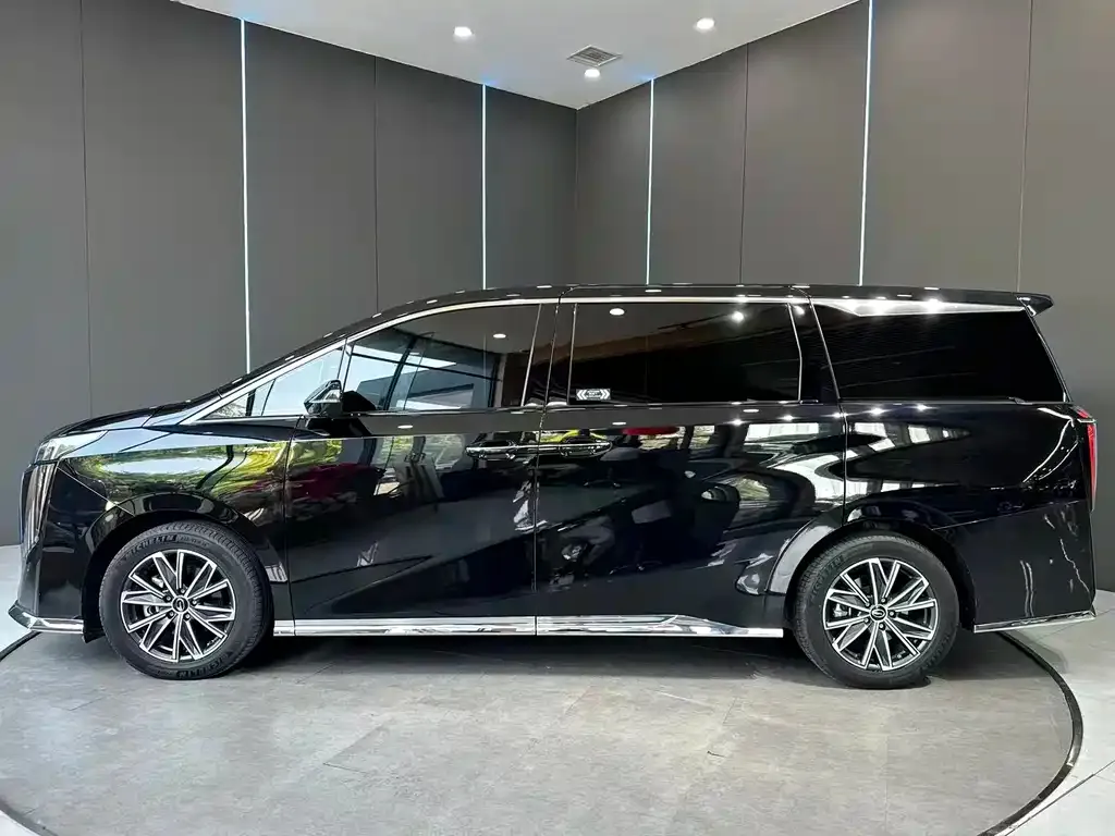 GAC Motor Trumpchi M8 — фото 3