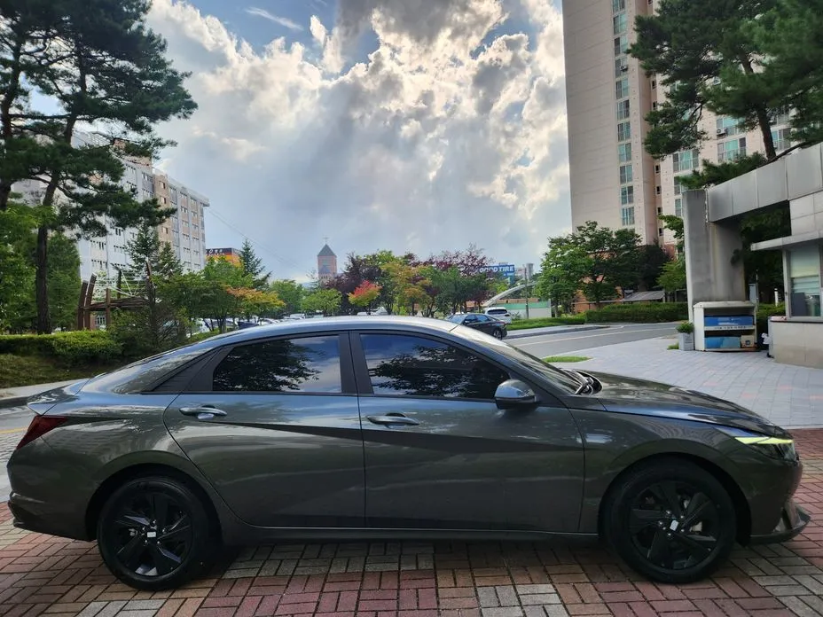 Hyundai AVANTE — фото 3